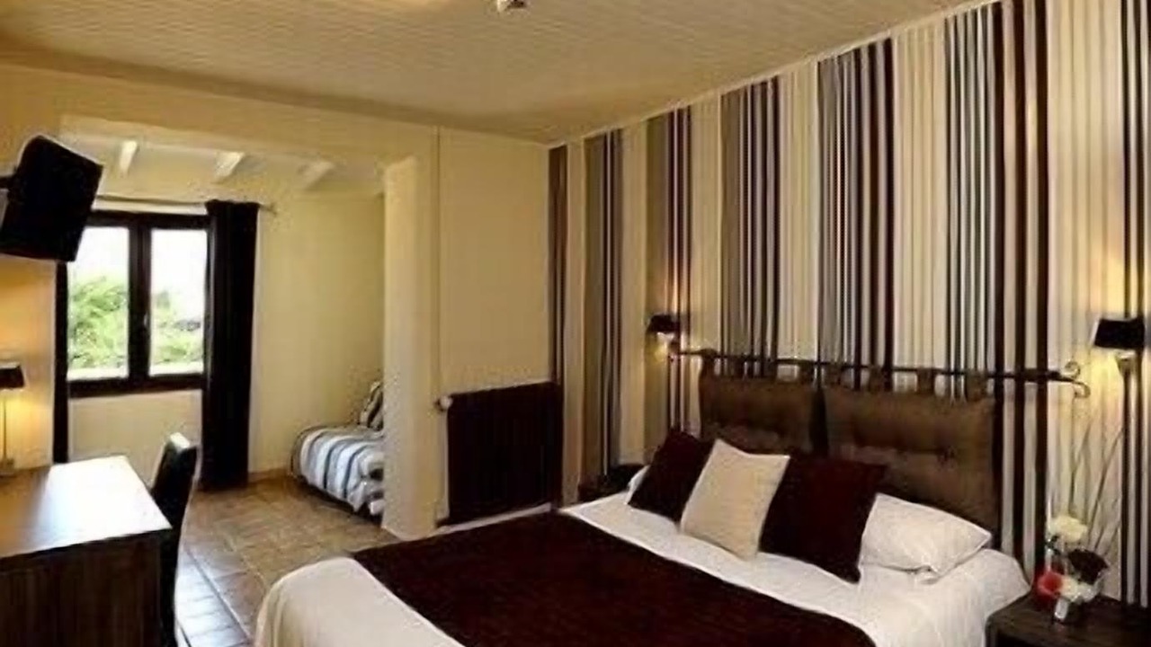 Photo of Bedroom in Chateauneuf-du-Rhone