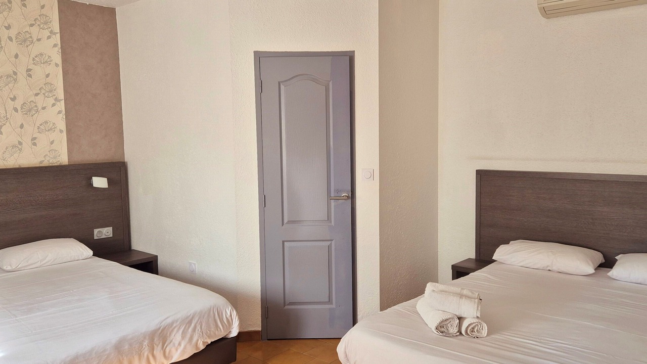 Photo of Bedroom in Chateauneuf-du-Rhone