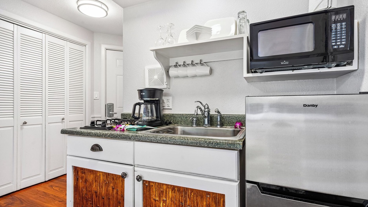 Photo of Kitchen in Kahalu u