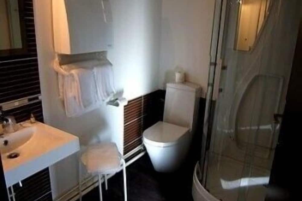 Photo of Bathroom in Saint-Amour
