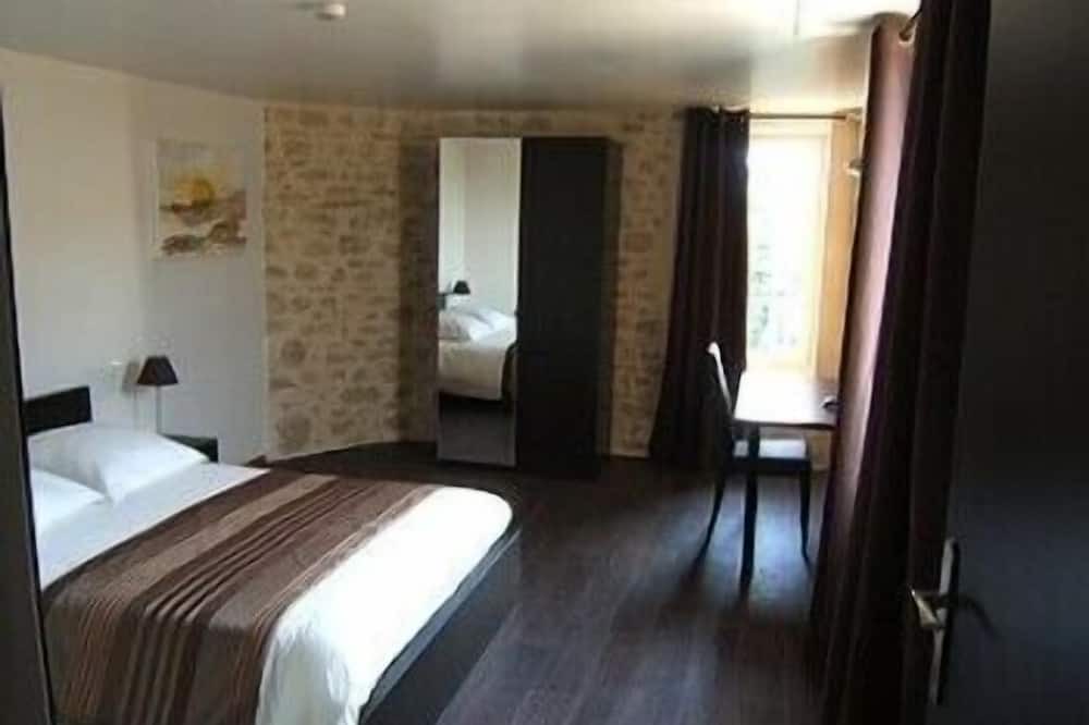 Photo of Bedroom in Saint-Amour