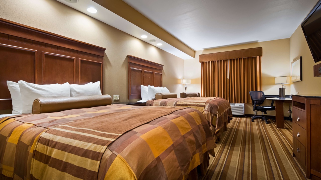 Photo of Bedroom in I-435 West KC-KS