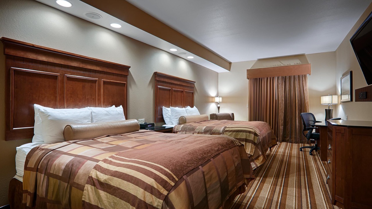 Photo of Bedroom in I-435 West KC-KS