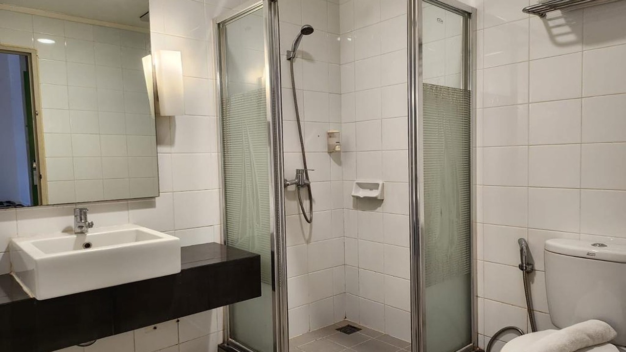 Photo of Bathroom in Chinatown