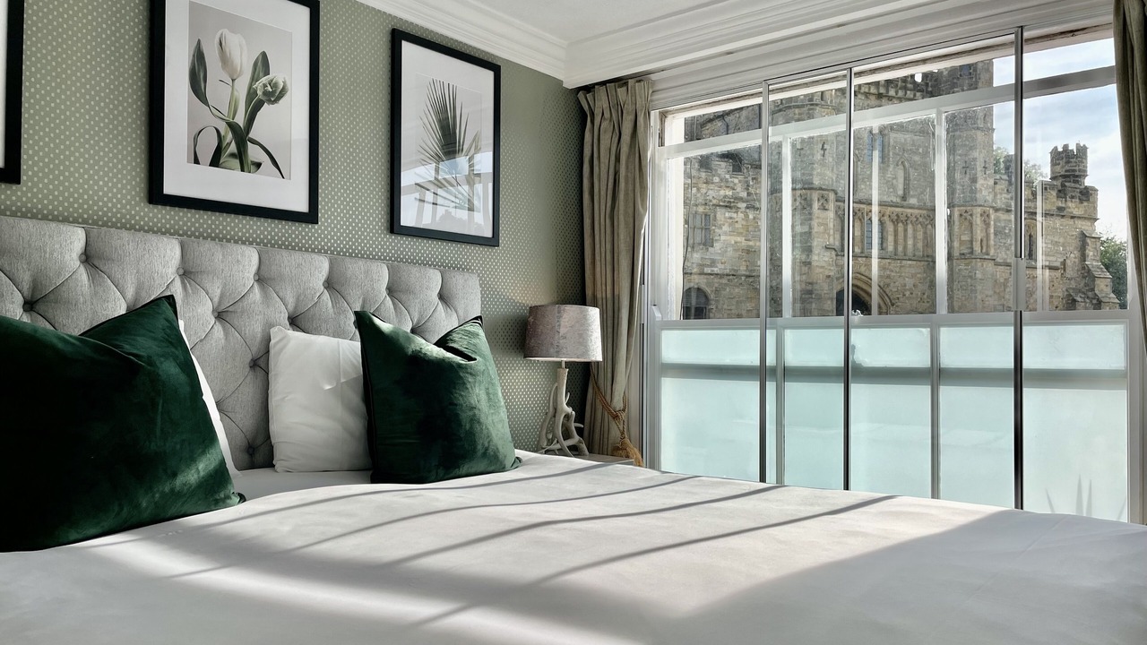 Photo of Bedroom in Battle