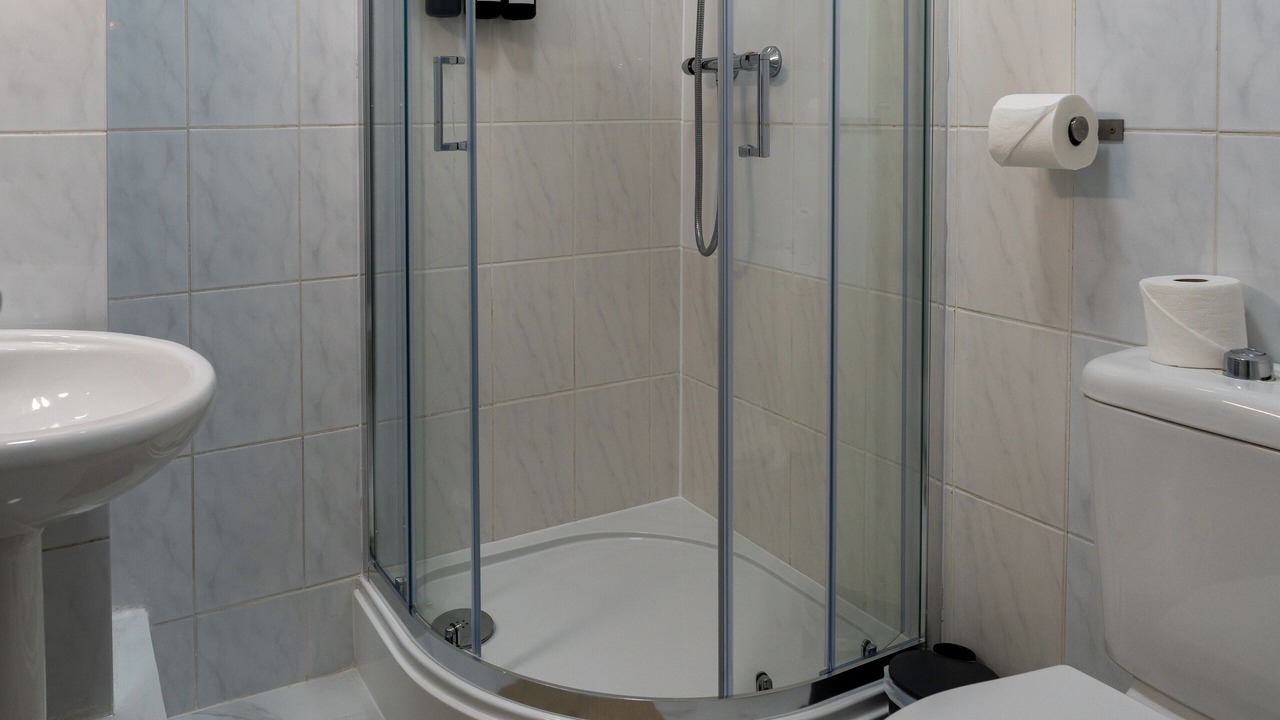 Photo of Bathroom in Park Royal