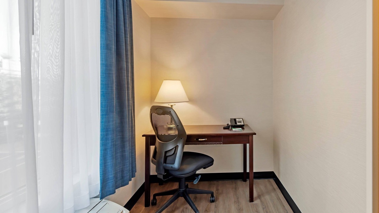 Photo of Bedroom in Industrial Park