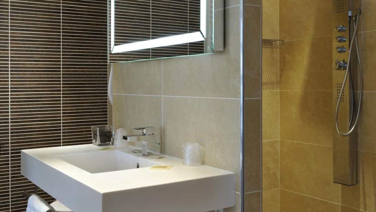 Photo of Bathroom in Chateaudun