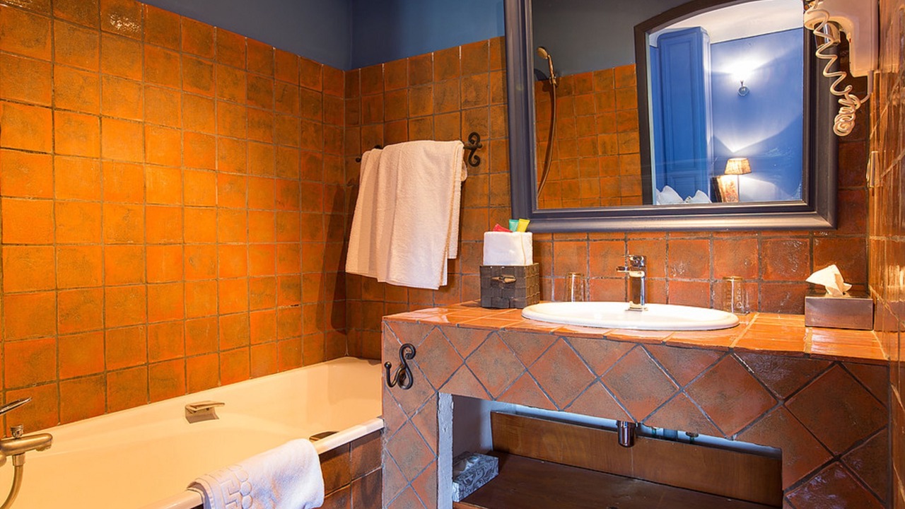 Photo of Bathroom in Cassis