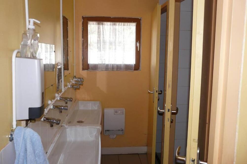 Photo of Bathroom in Reaumont