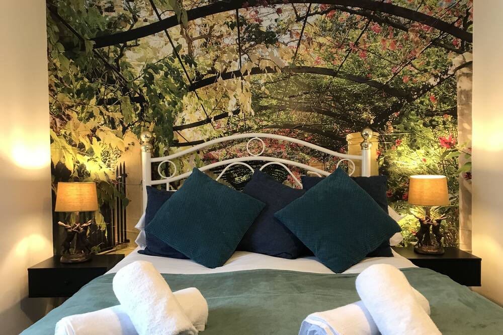 Photo of Bedroom in Pendoggett