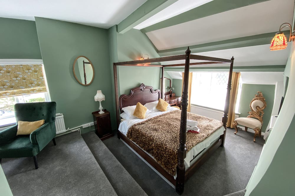 Photo of Bedroom in Pendoggett