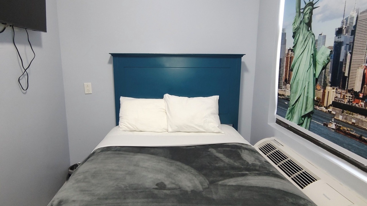 Photo of Bedroom in Gowanus