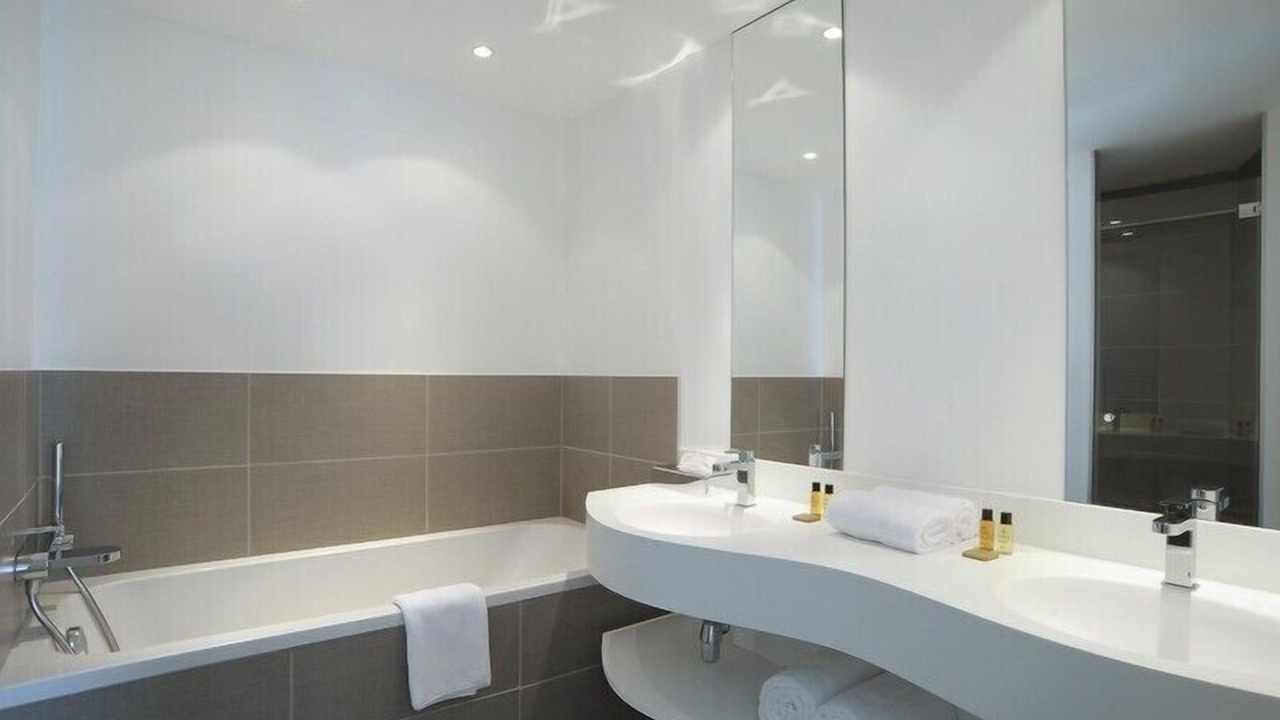 Photo of Bathroom in L'Isle-Jourdain