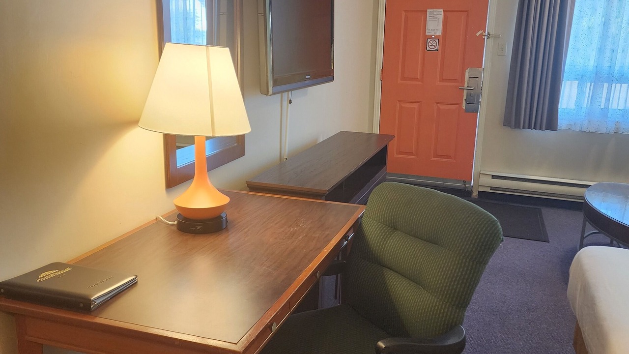 Photo of Bedroom in Lindsay