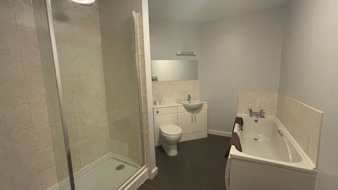 Photo of Bathroom in Parkgate