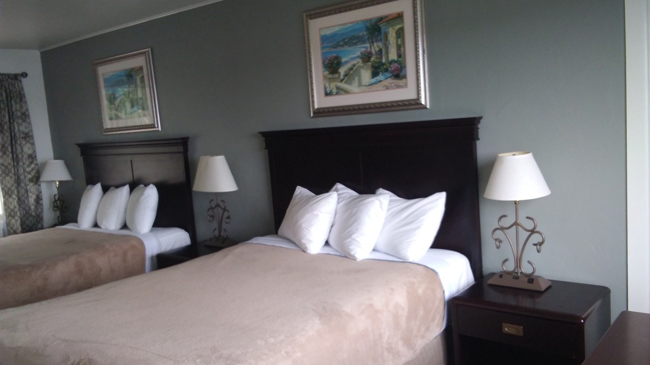 Photo of Bedroom in North Bend