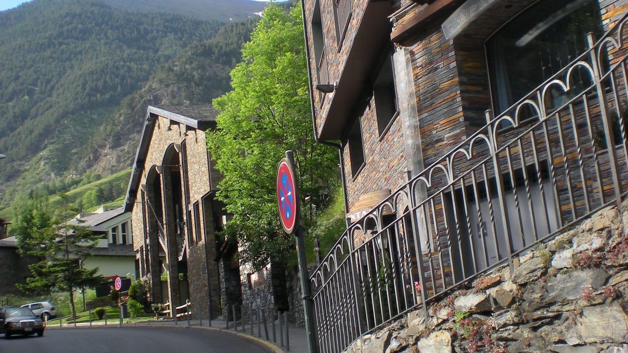 Photo of Others in Arinsal