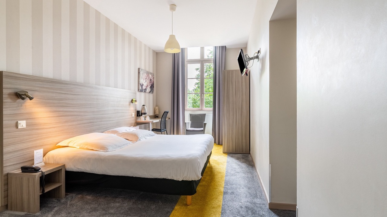 Photo of Bedroom in Dinan
