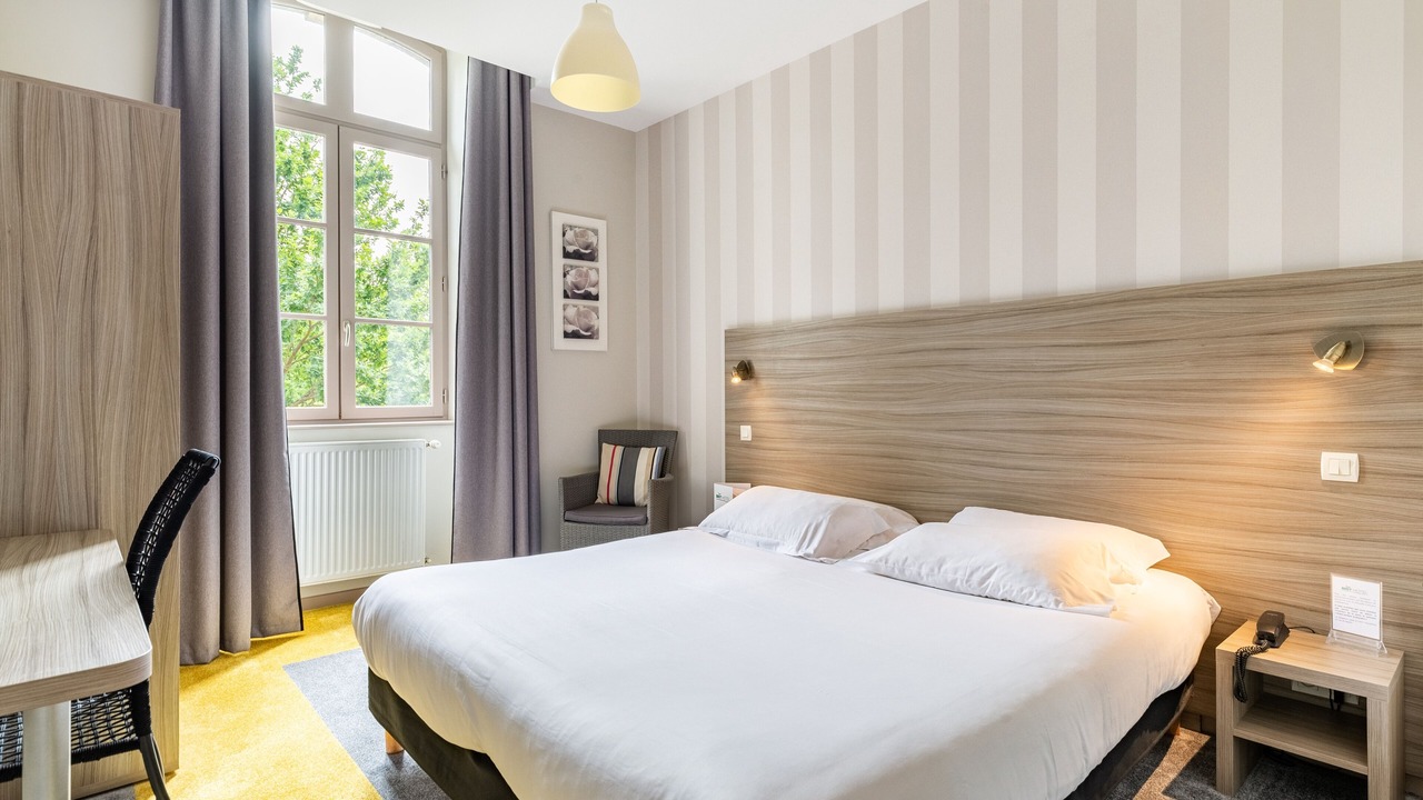 Photo of Bedroom in Dinan