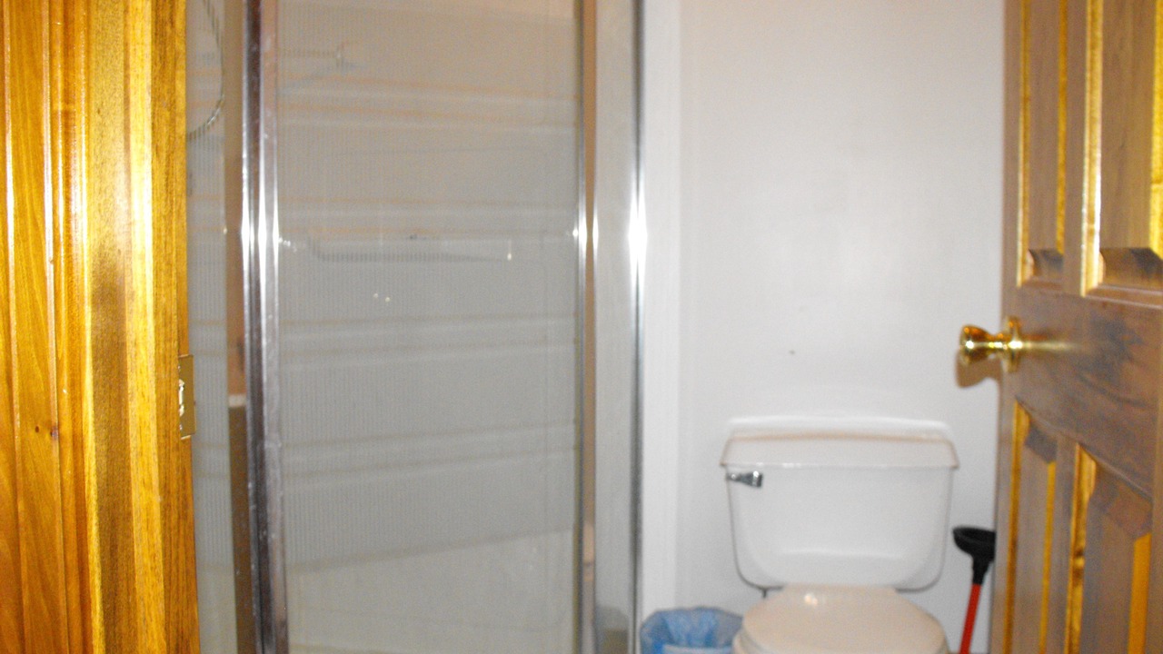 Photo of Bathroom in Rising Sun