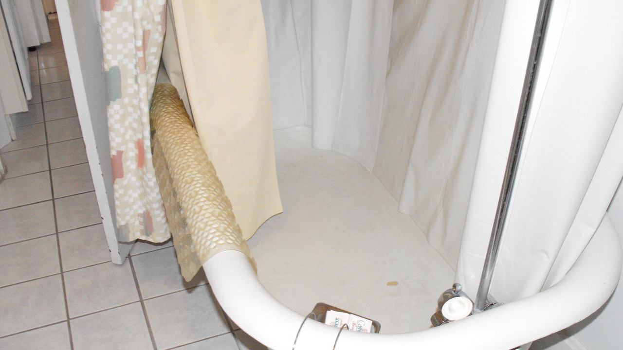 Photo of Bathroom in Rising Sun