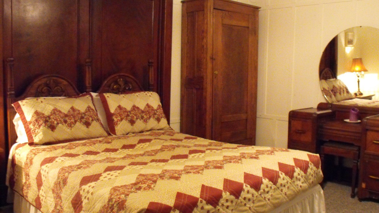 Photo of Bedroom in Rising Sun