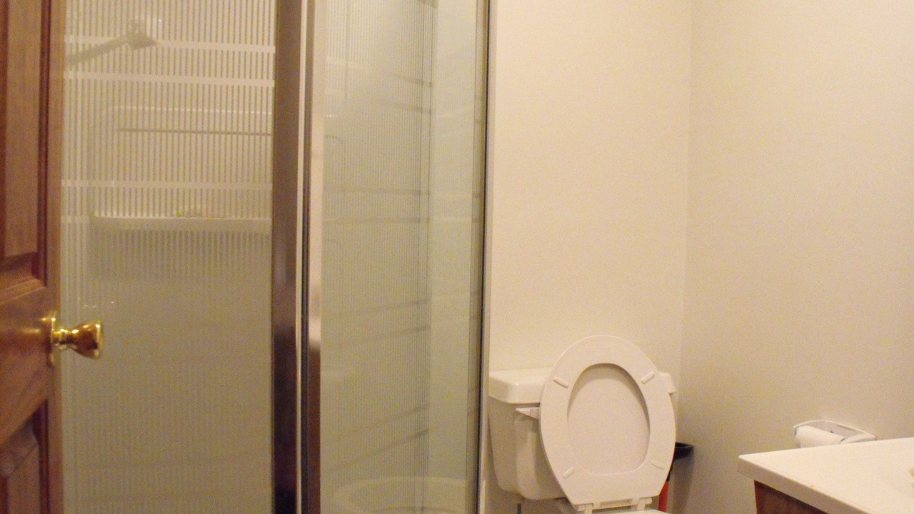 Photo of Bathroom in Rising Sun