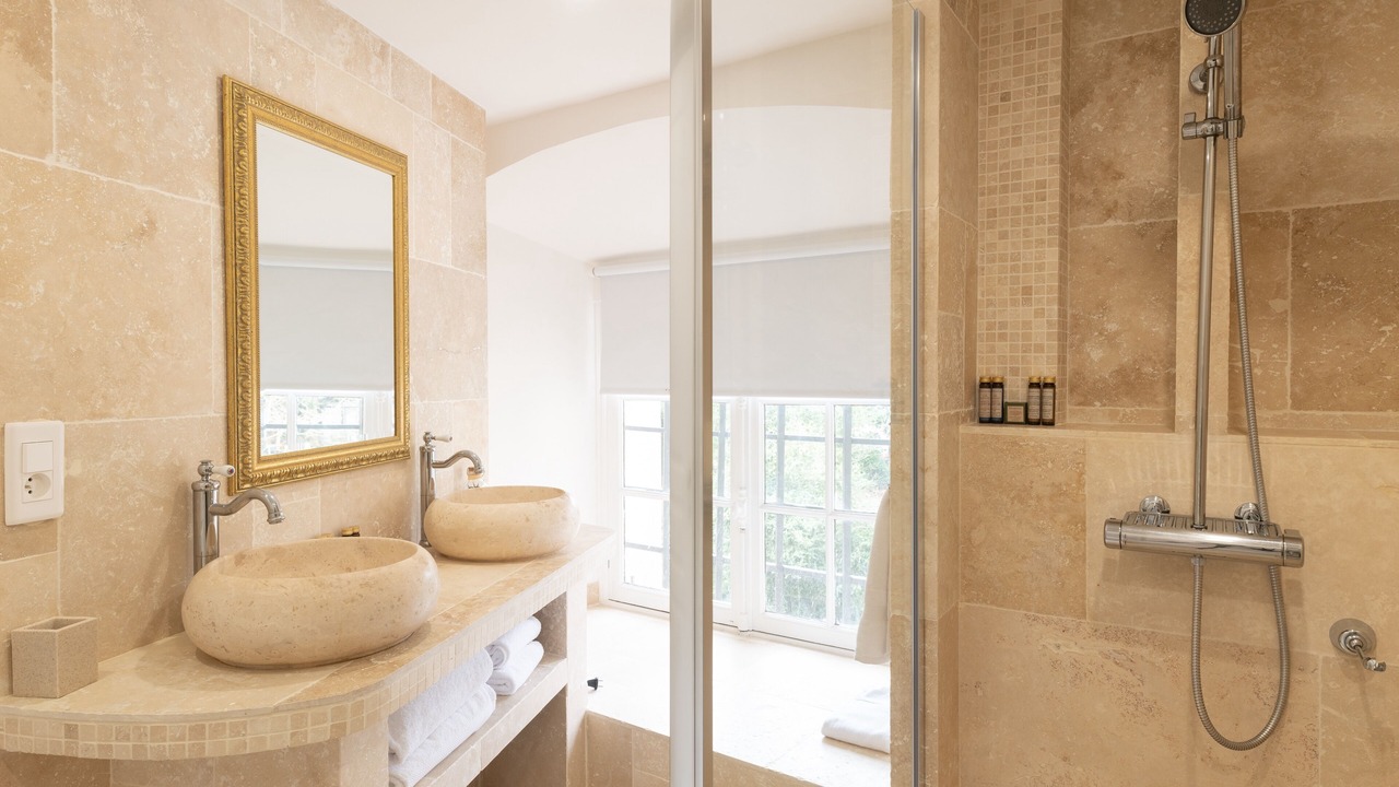 Photo of Bathroom in Ermenonville