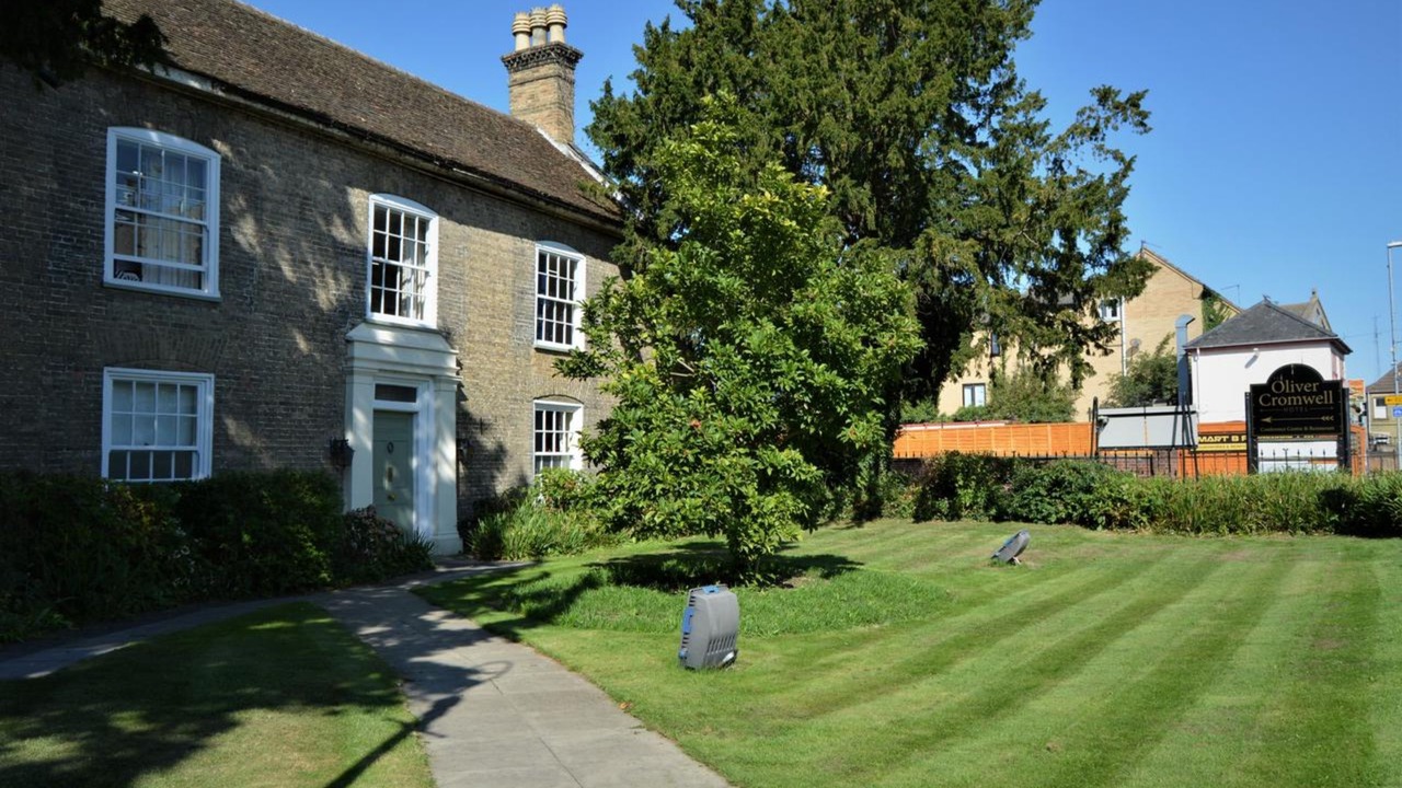 Photo of Outdoor in March