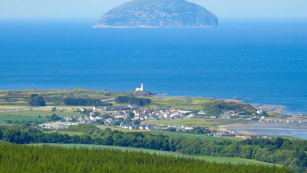 Photo of Others in Girvan