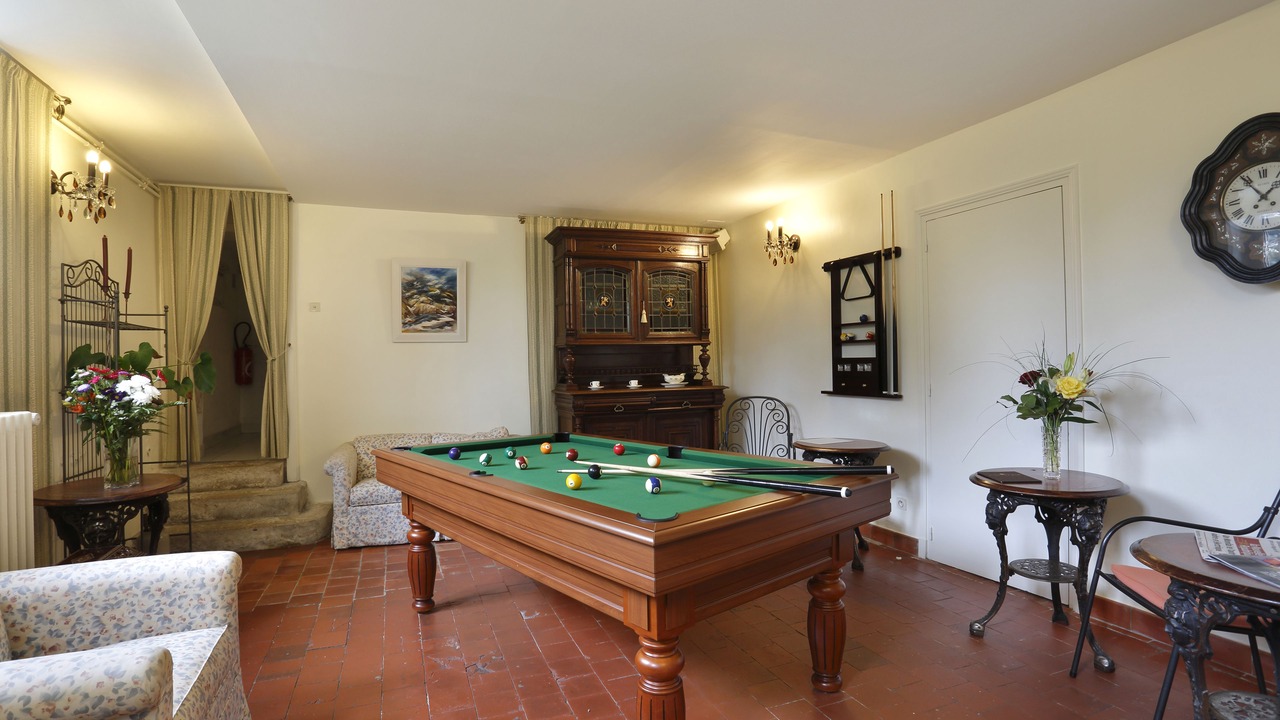 Photo of Others in Cellettes