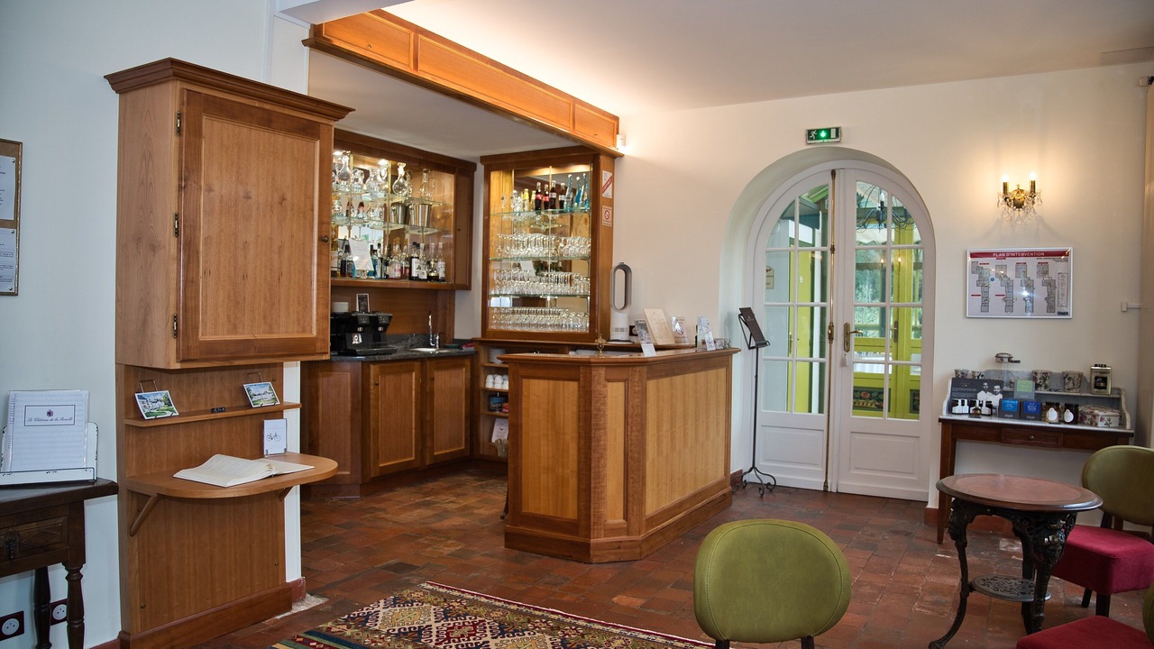 Photo of Others in Cellettes