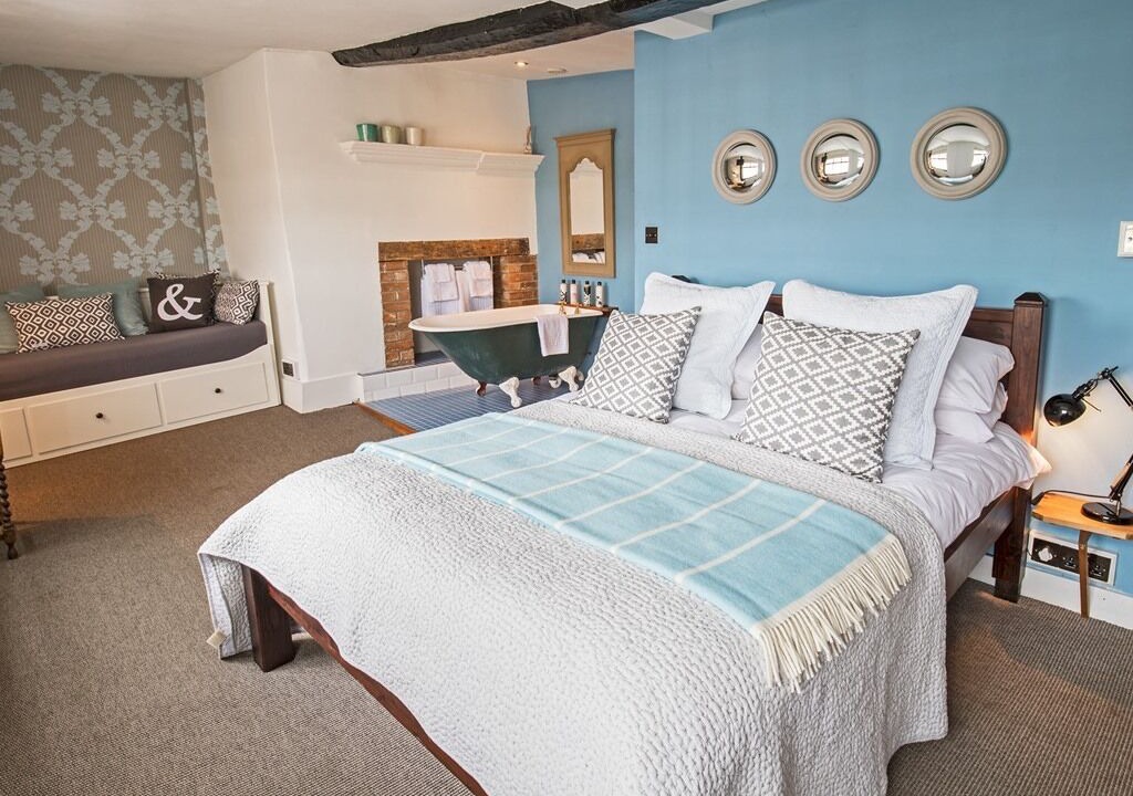 Photo of Others in Rowde