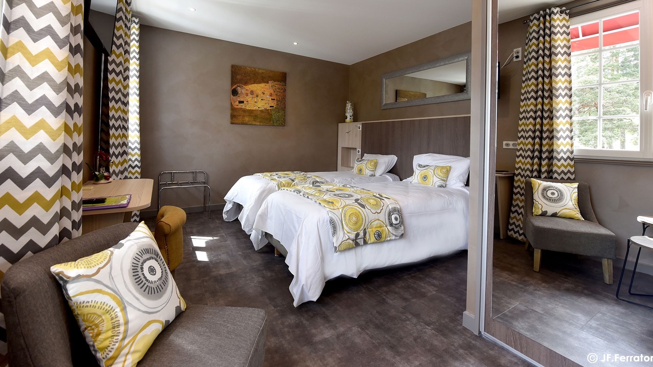 Photo of Bedroom in Loubaresse