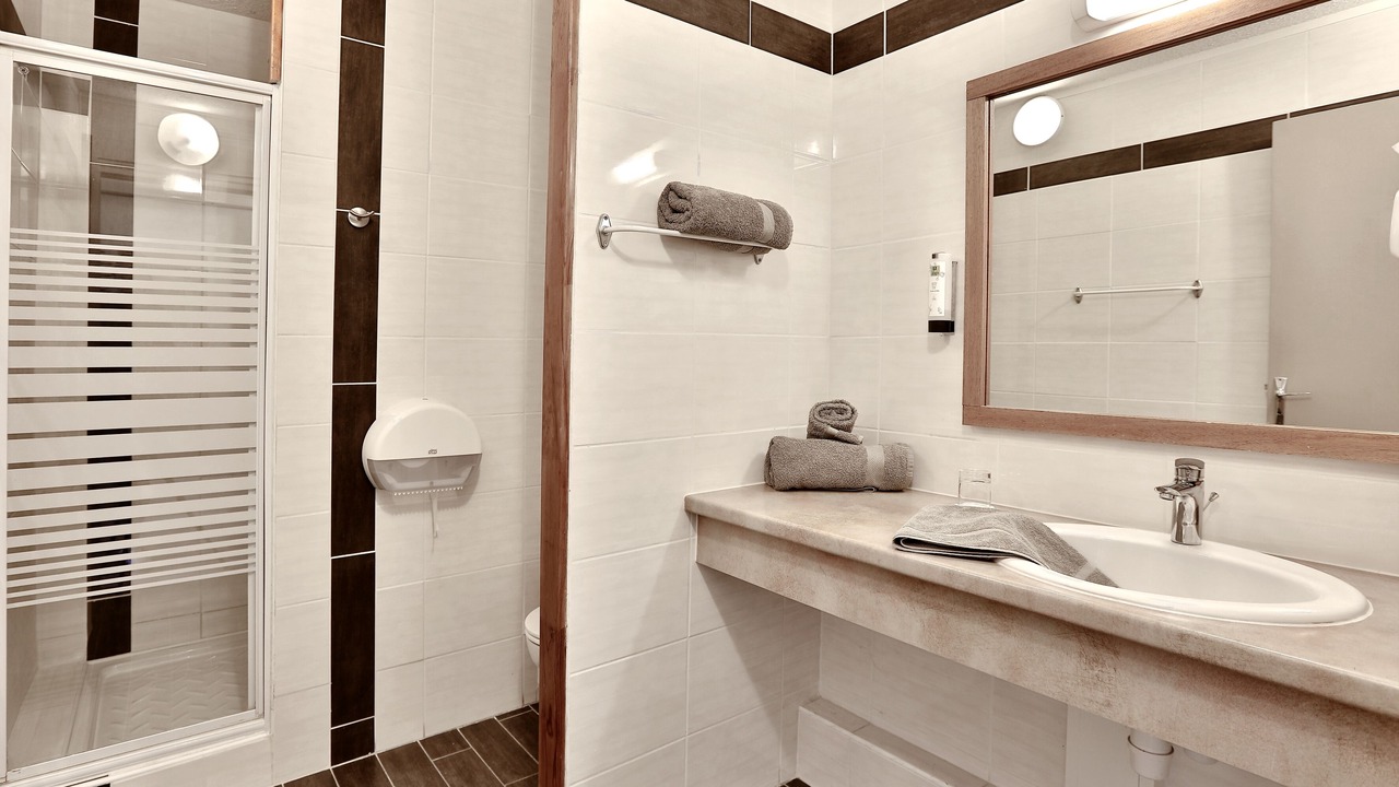 Photo of Bathroom in Douville