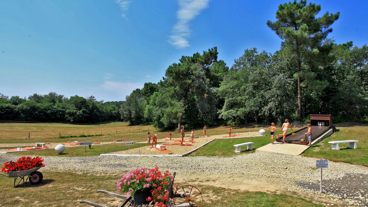 Photo of Others in Douville