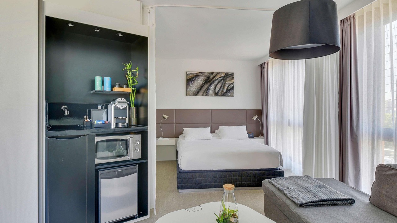 Photo of Bedroom in Issy-les-Moulineaux