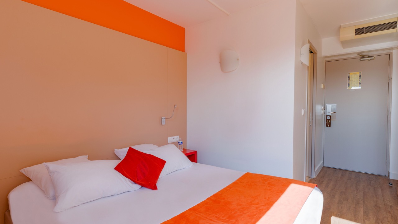 Photo of Bedroom in L'Isle-d'Abeau