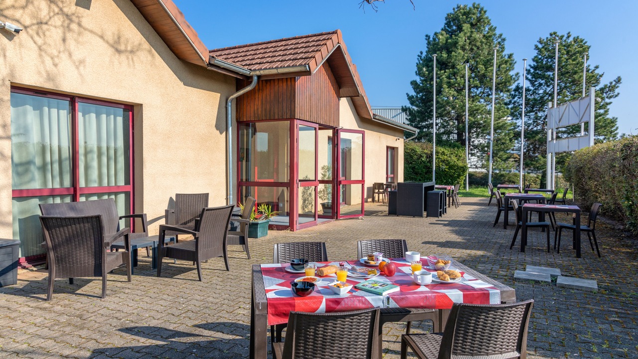 Photo of Patio Balcony in L'Isle-d'Abeau