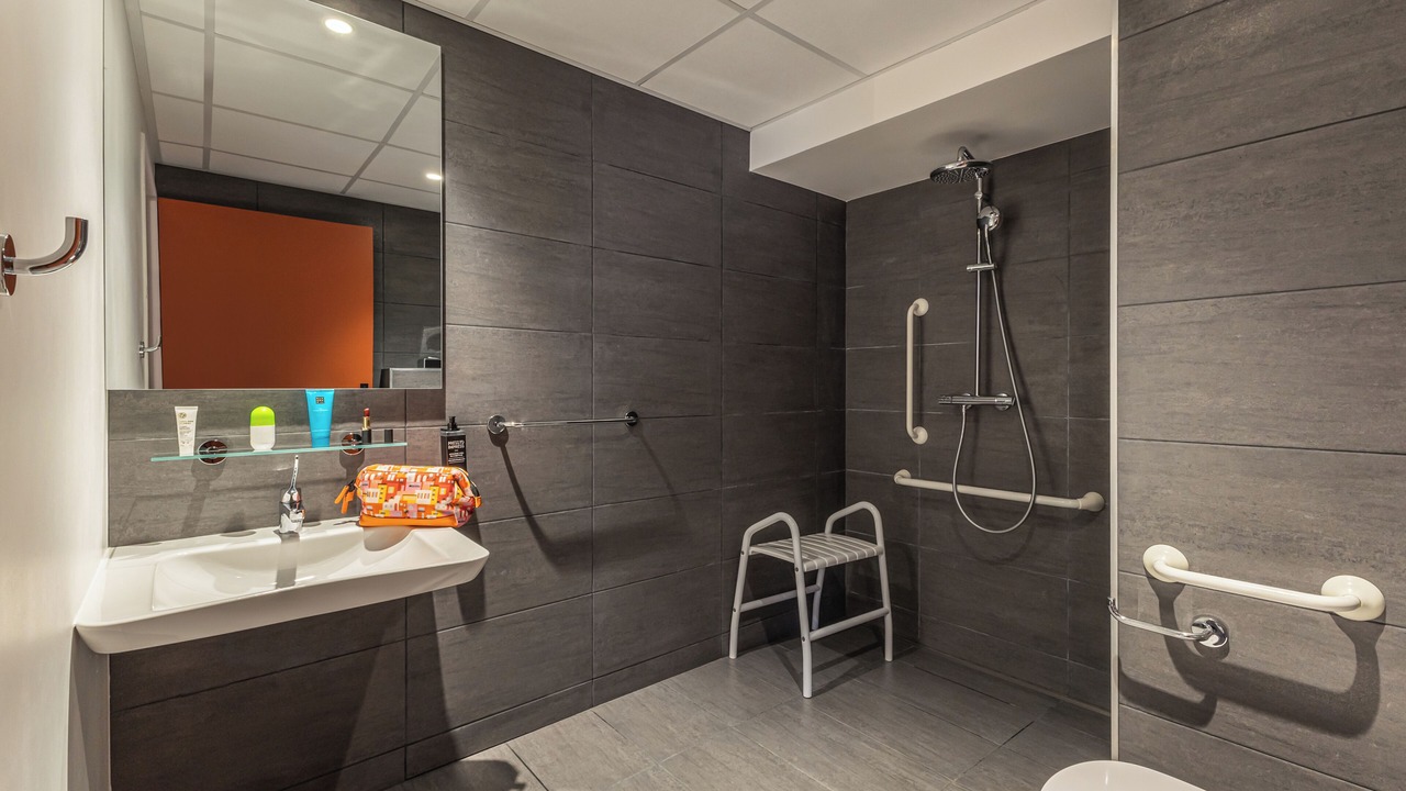 Photo of Bathroom in Cousinerie