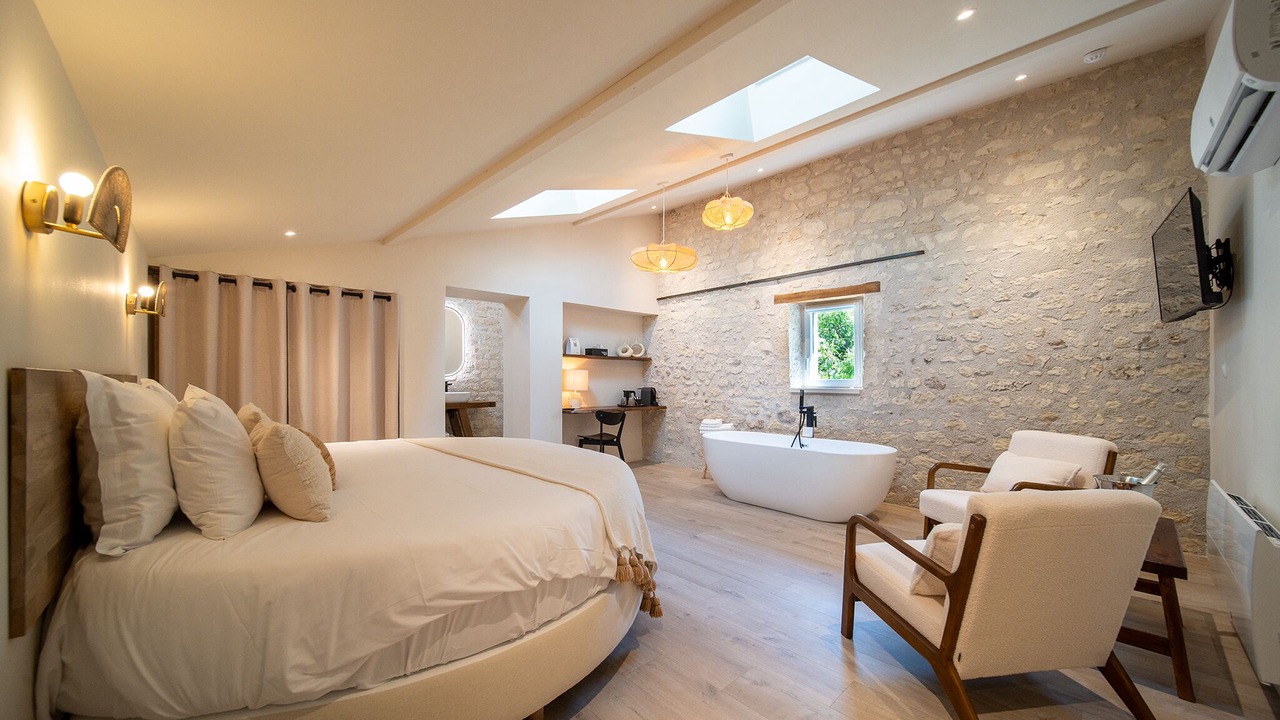 Photo of Bedroom in Chinon
