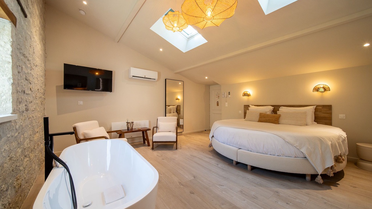 Photo of Bedroom in Chinon