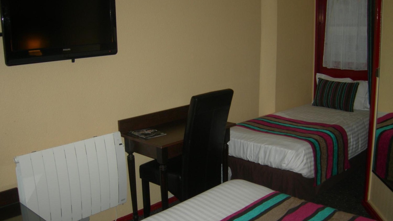 Photo of Bedroom in Mantes-la-Jolie