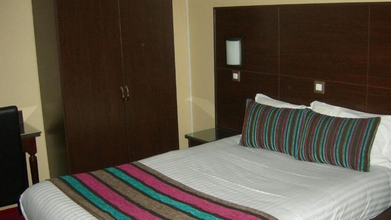 Photo of Bedroom in Mantes-la-Jolie