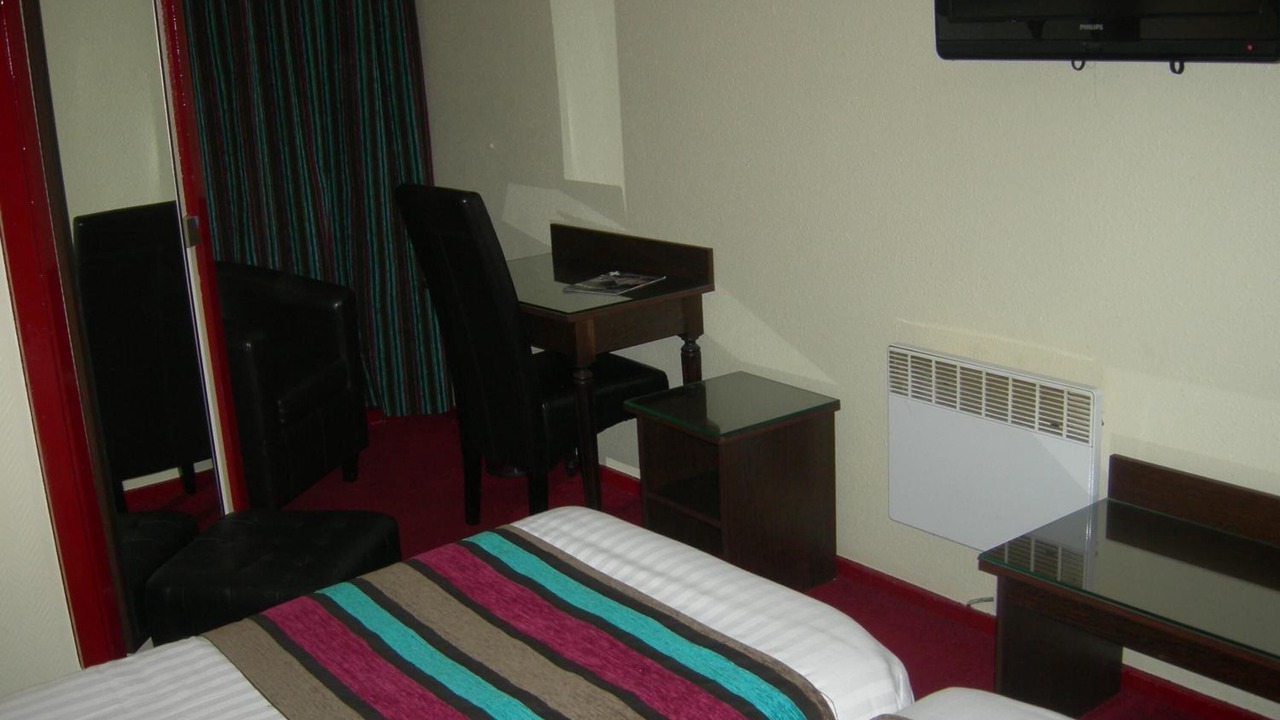 Photo of Bedroom in Mantes-la-Jolie