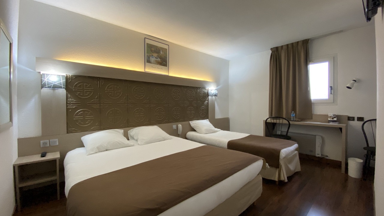 Photo of Others in Epone