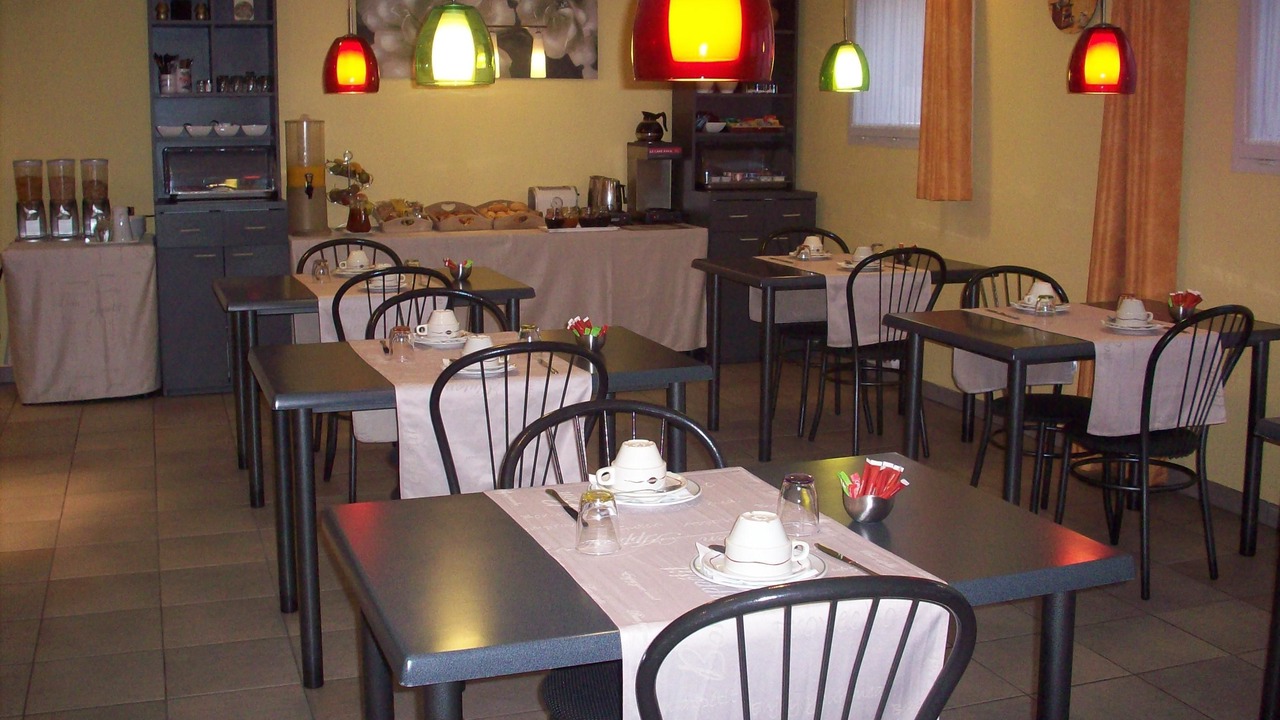 Photo of Others in Epone