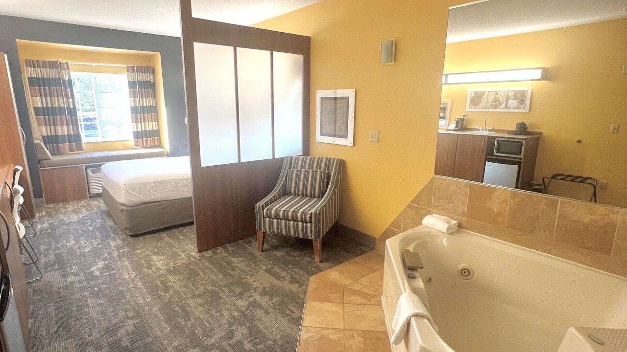 Photo of Bedroom in Chili Center