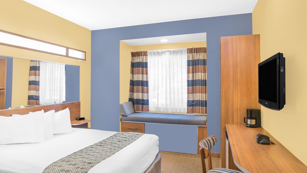 Photo of Bedroom in Chili Center